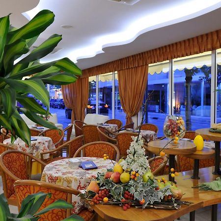 Hotel Al Prater Lignano Sabbiadoro Exterior photo