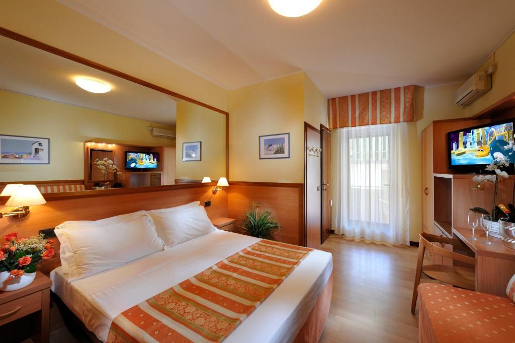 Hotel Al Prater Lignano Sabbiadoro Room photo